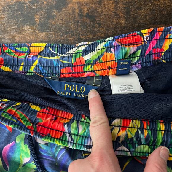 Polo Ralph Lauren Men's 7-1/4 Inch Classic-Fit Swim Trunks Tropical Parrots Sz M - Picture 9 of 14